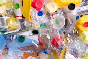 Let's minimize the use of plastics