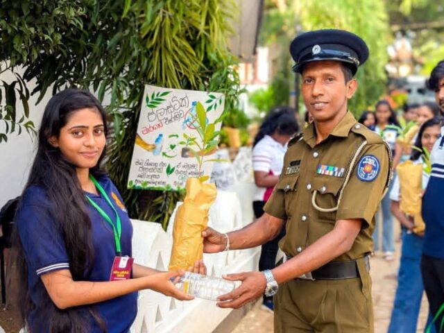 ZeroPlastic Club of Ruhuna Promotes Eco Friendly Alternatives at Vesak Programme in Midellawala Temple
